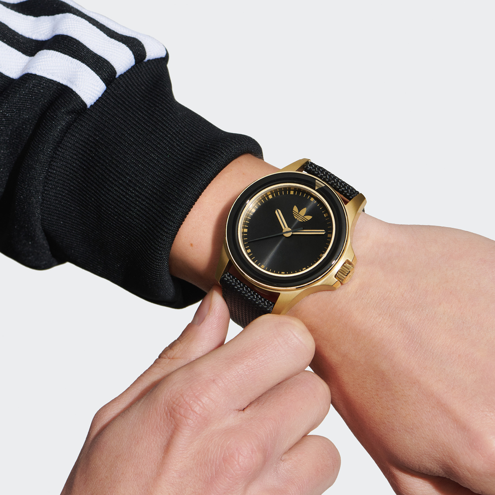 Adidas black and 2025 gold watch