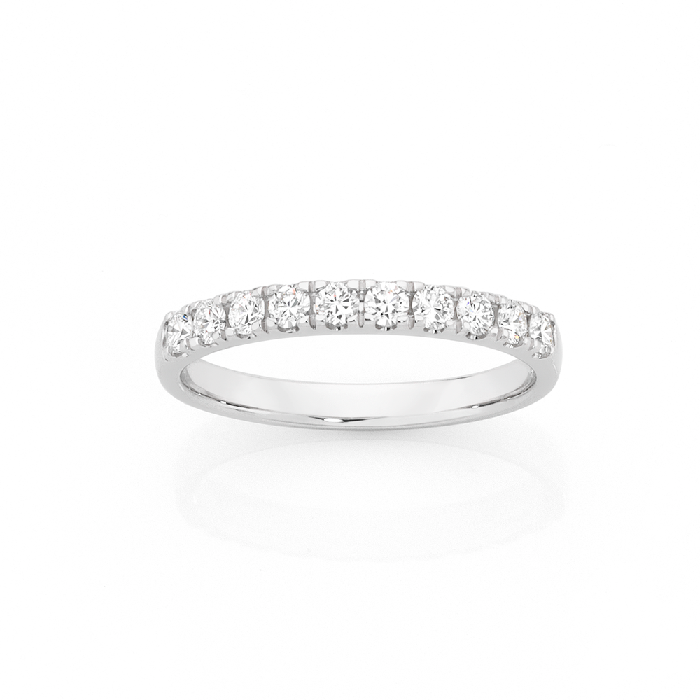 Diamond Rings and Engagement Rings – Daniel Gleeson Jewellers